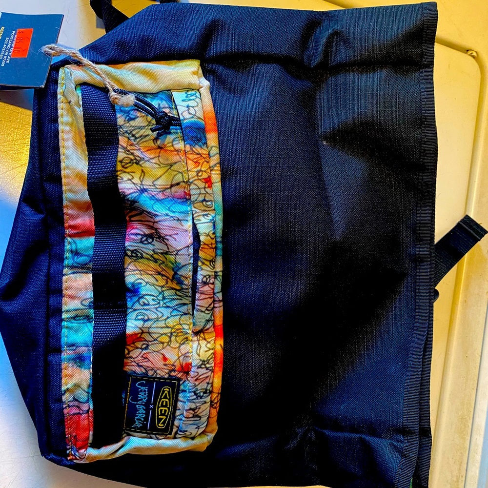 “KEEN” brand -Hip Pack.Jerry Garcia Banyan tree edition New never usedwith tags.